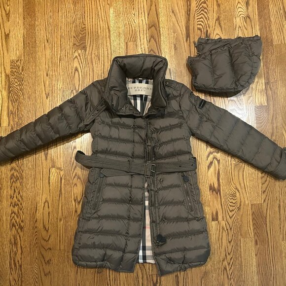 Burberry Brit Women’s Down Puffer Jacket – Size Small (Mink Grey) - Picture 2 of 9